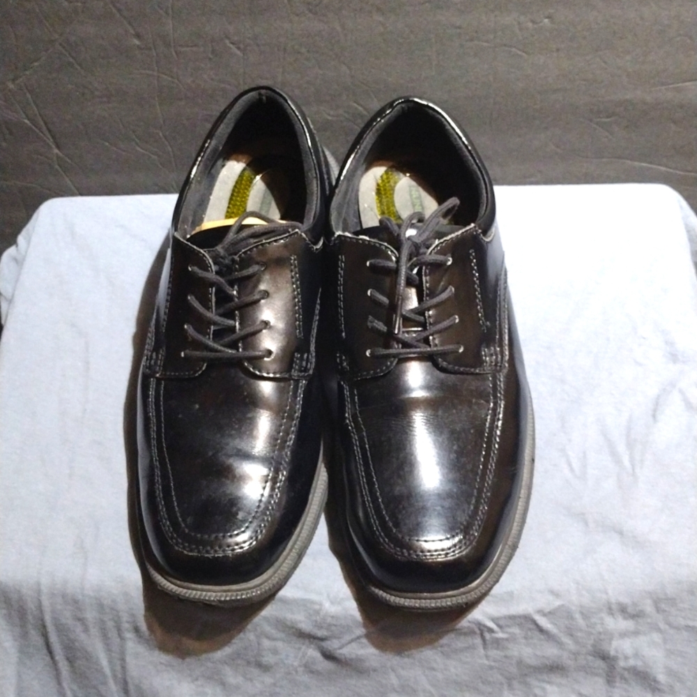 Nunn Bush Casual dress shoe with daily support wear